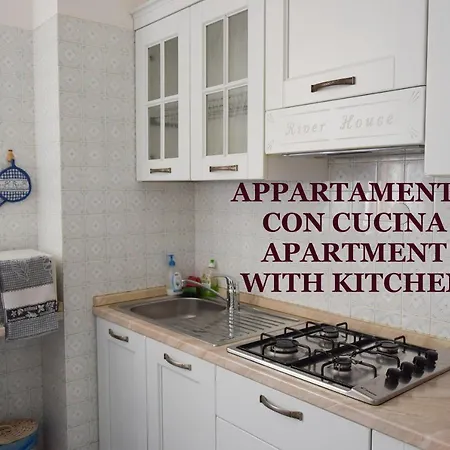 Apartment River House *