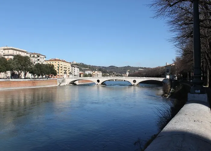 Apartament River House