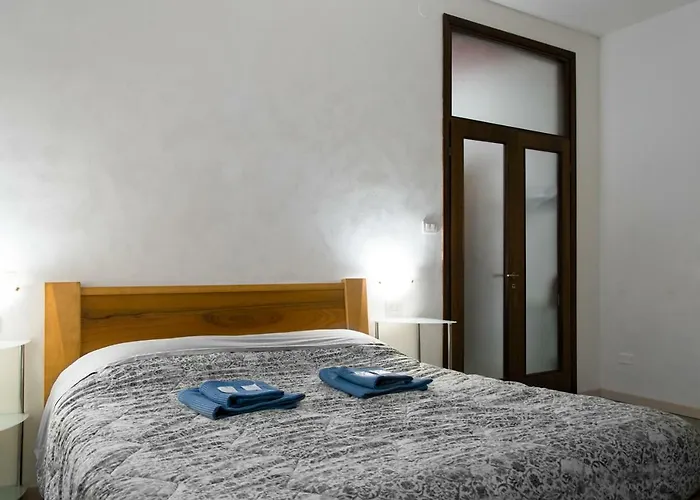 Apartament River House