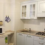 Apartment River House *