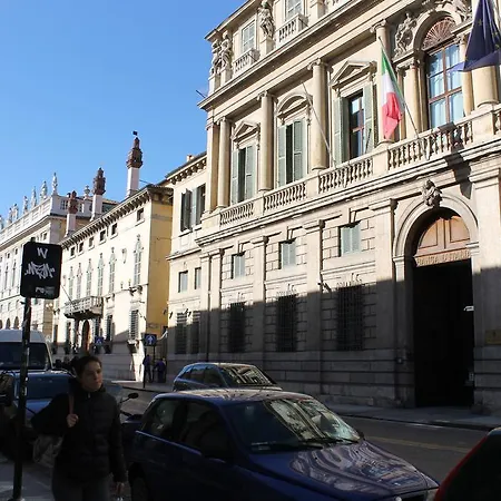 Appartement River House *